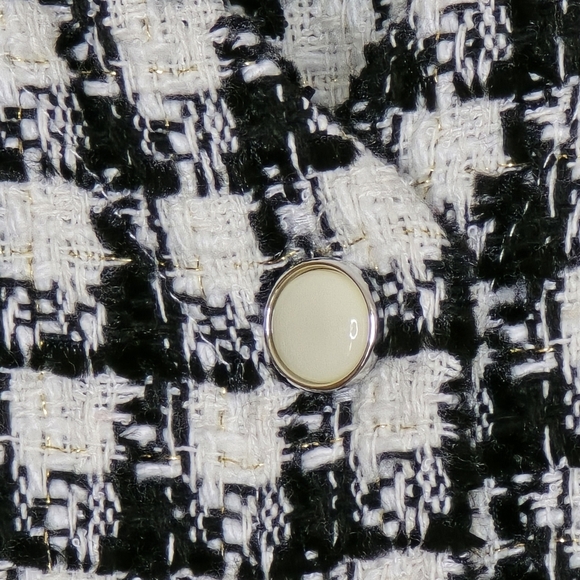 💖 Host Pick💖 Gabby Skye V-Neck Button-Front Tweed Mini Dress - Picture 3 of 11